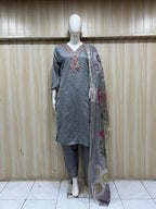 This one is truly a grey kurti set—here’s a clean,
