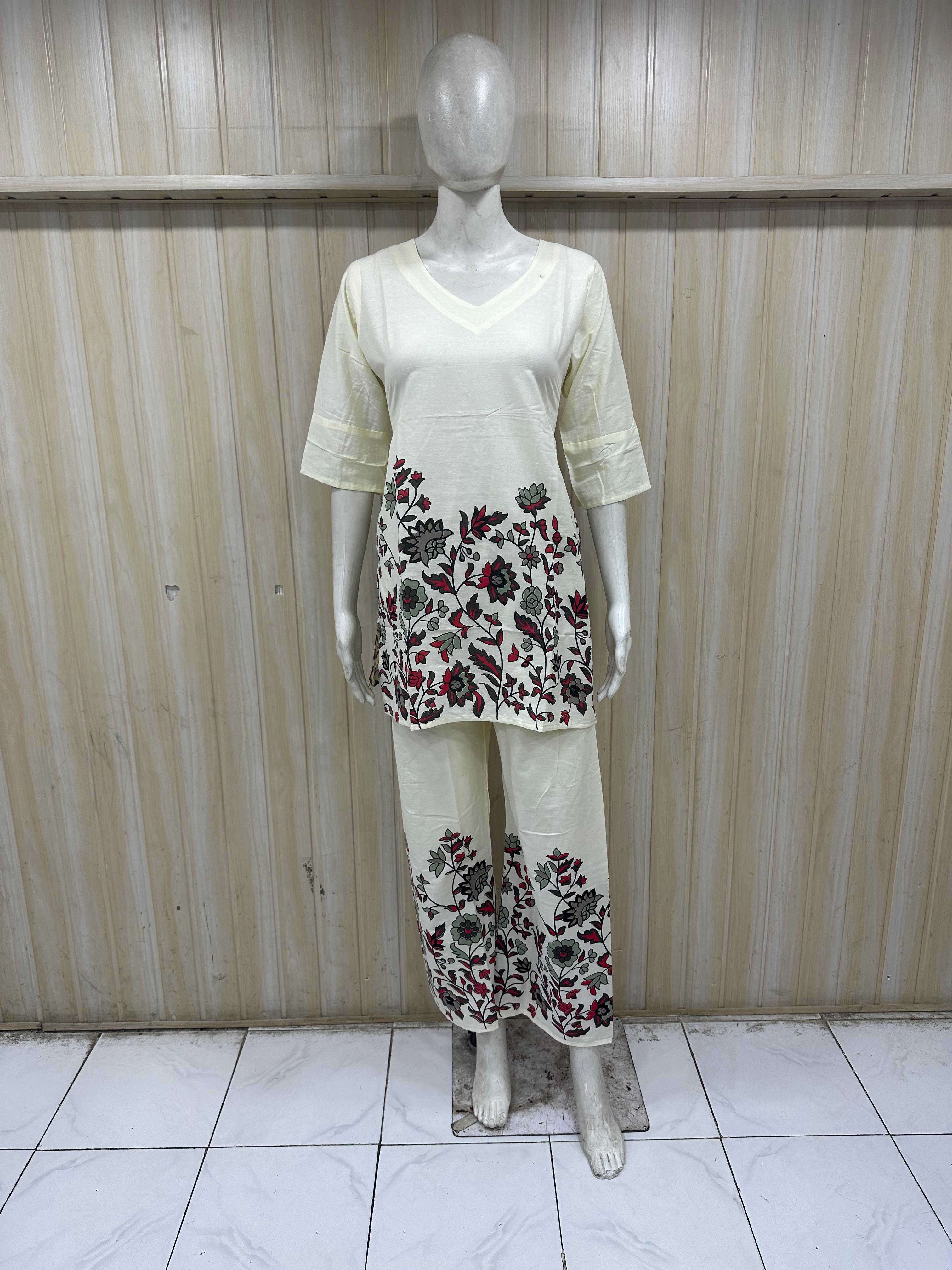 ream Designer Printed Kurta Set with Floral Motif