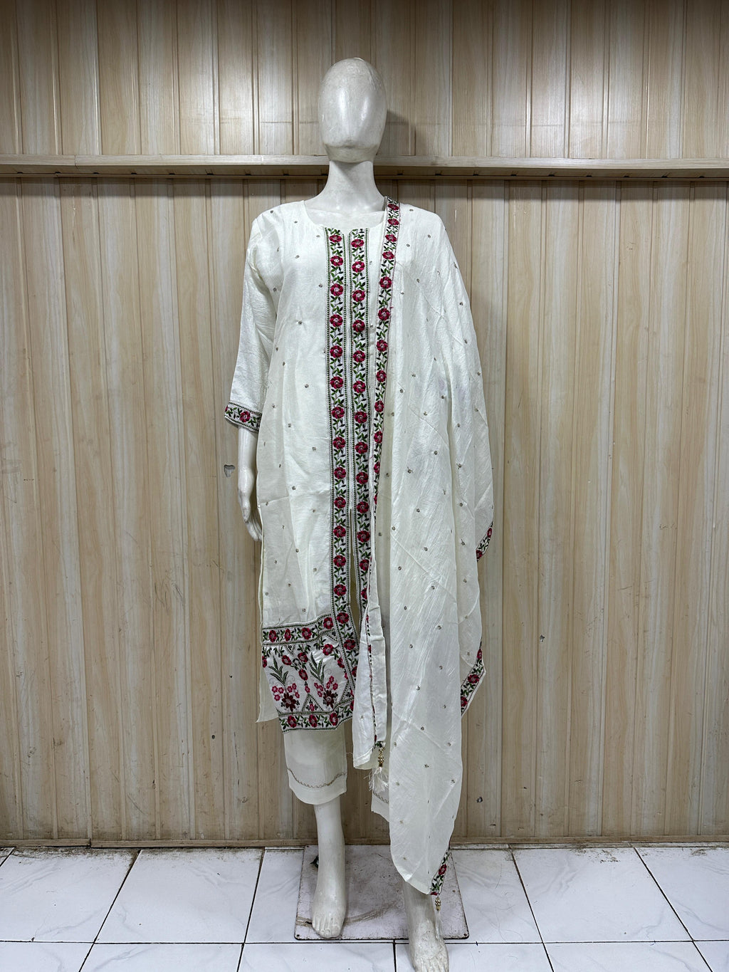 Elegant White ROMAN SILK Embroidered 3-Piece Ethnic Suit Set with Floral Dupatta