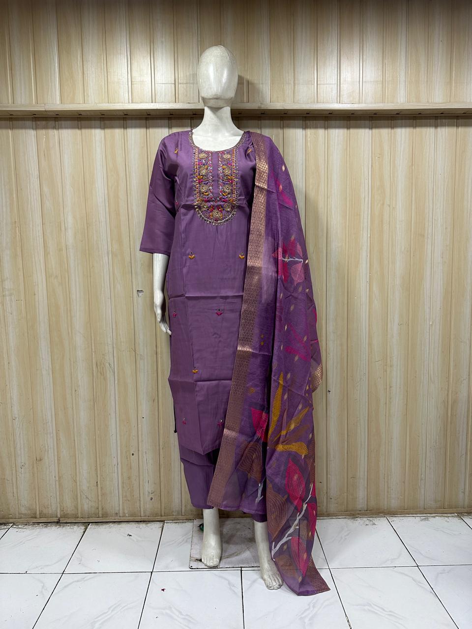 ROMAN GLASS Purple Embroidered Straight Kurti Pant Set with Printed Dupatta