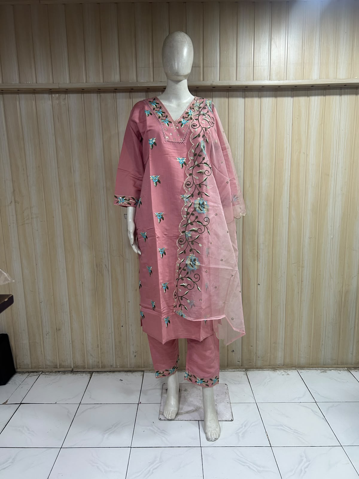 Pink ROMAN GLASS Embroidered 3-Piece Ethnic Suit Set with Dupatta