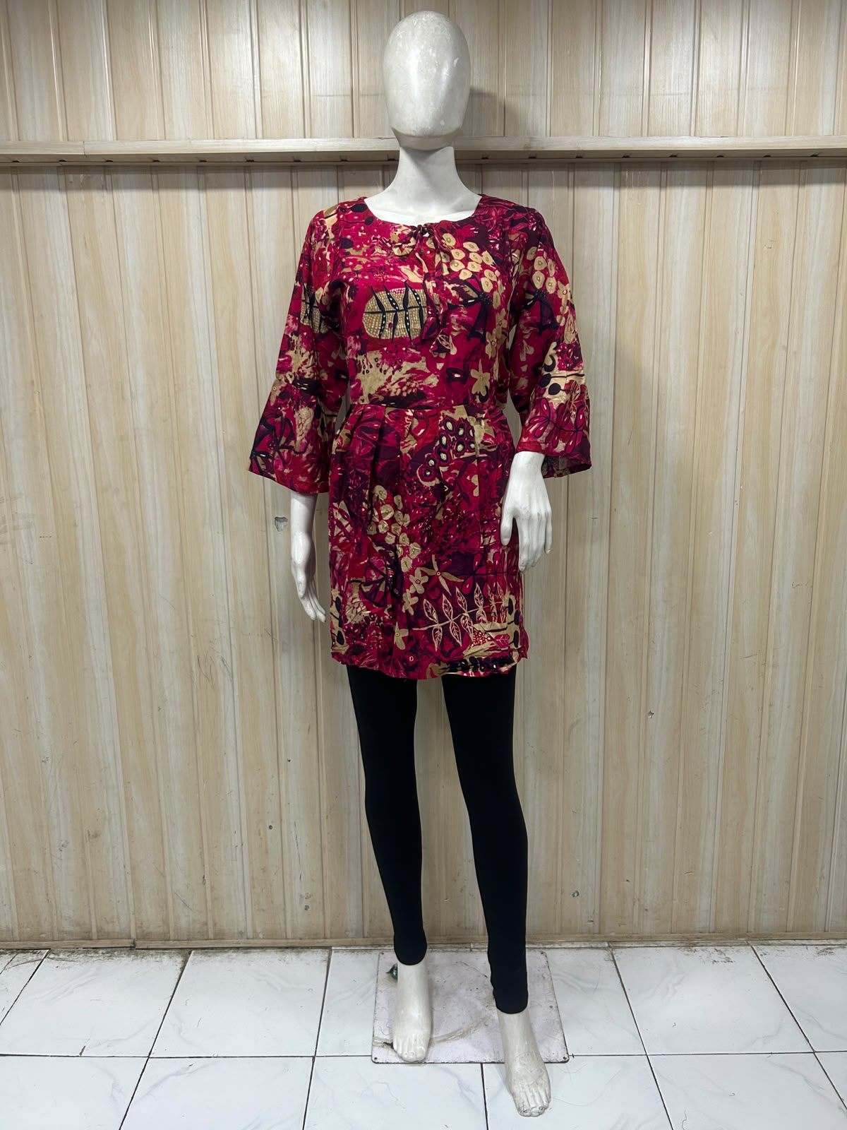 Magenta Cotton Abstract Print Short Kurti for Women