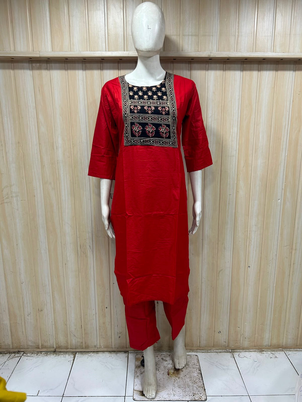 Red Dabu Cotton 2-Piece Co-Ord Set with Printed Front Panel
