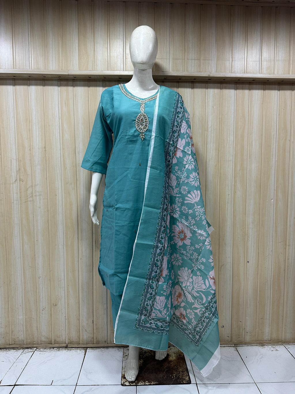 Elegant Teal Blue Vertican 3-Piece Ethnic Suit Set