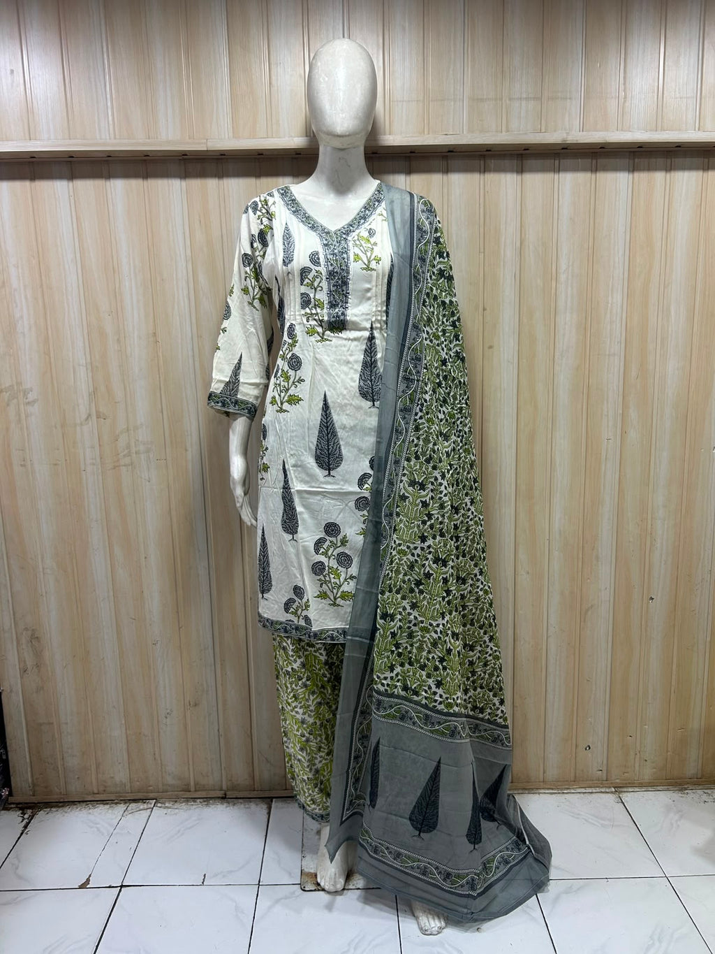 Ivory Pure Cotton 3-Piece Suit with Botanical Print – Kurti, Pant & Dupatta Set