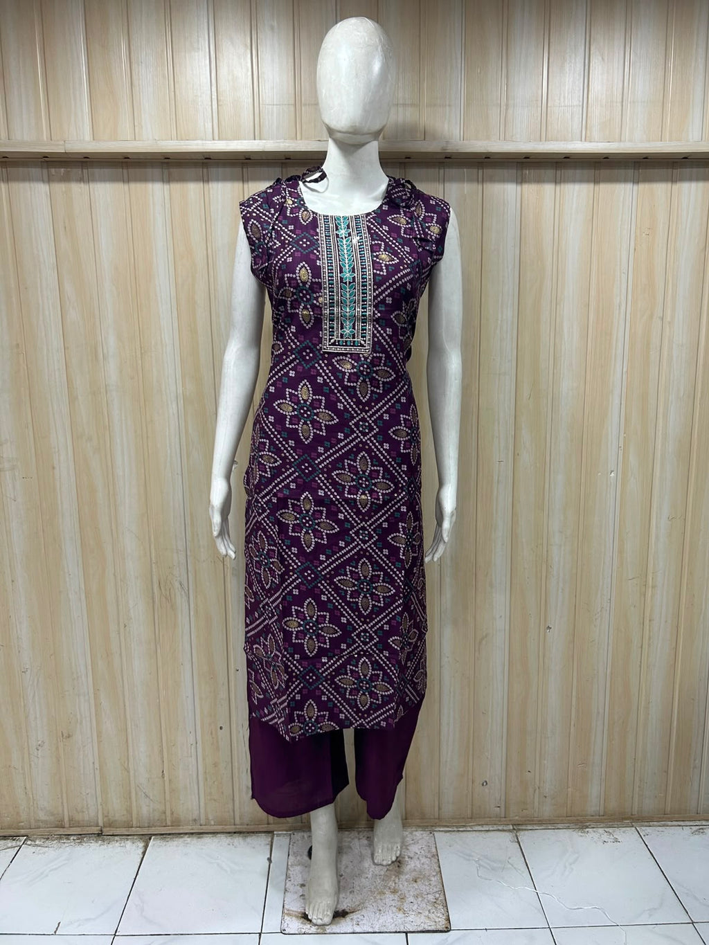 Plum Purple Vertican Sleeveless Printed Co-ord Set