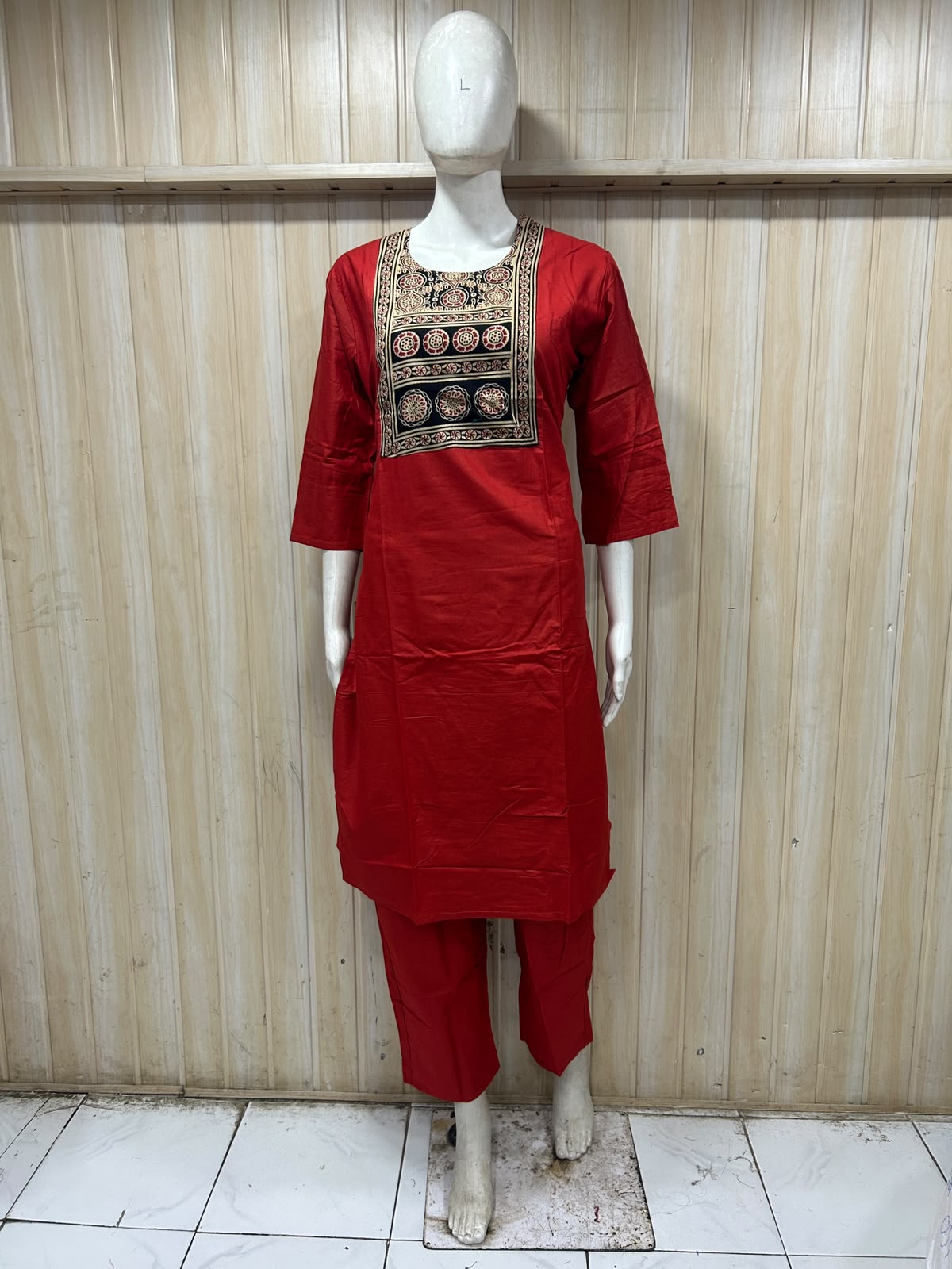 Red Dabu Cotton 2-Piece Co-Ord Set with Printed Front Panel