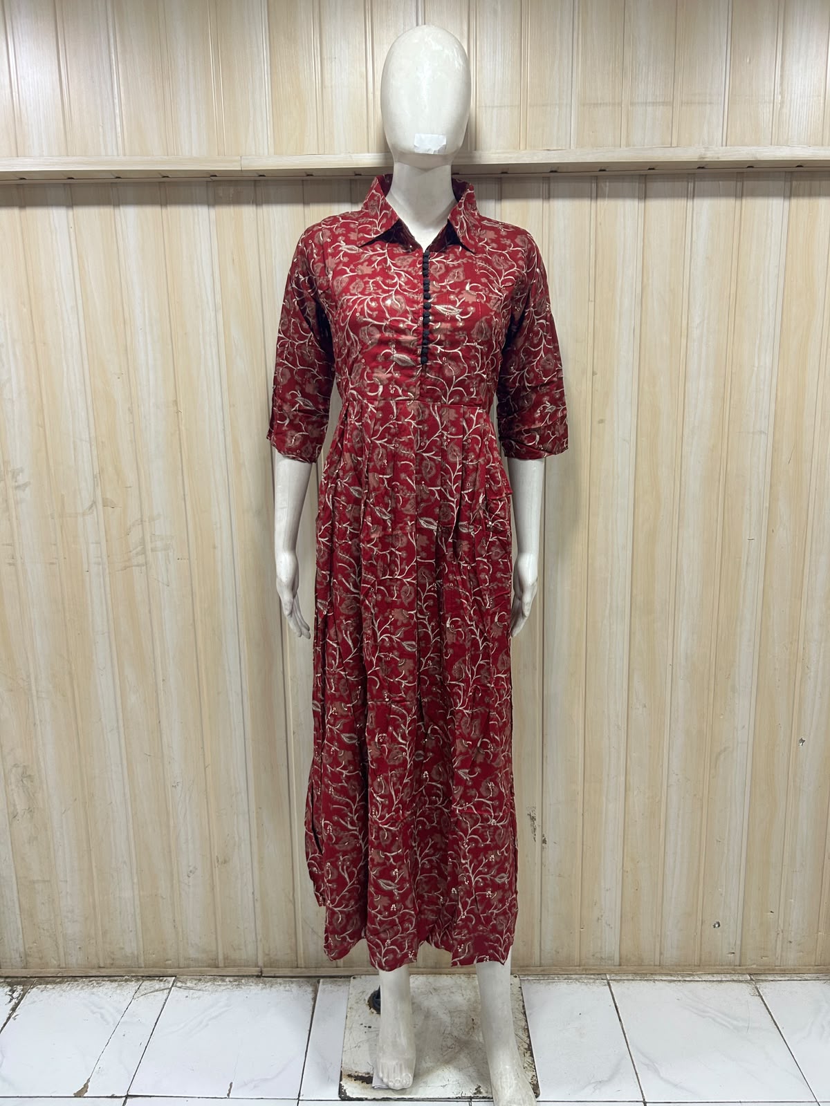 Maroon Printed Reyon/Rayon Round Kurti – Elegant Floral Print 1-Piece Kurti